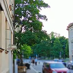 Apartment Charming In The French Quarter Of