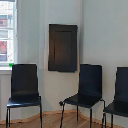 Апартаменты Charming In The French Quarter Of