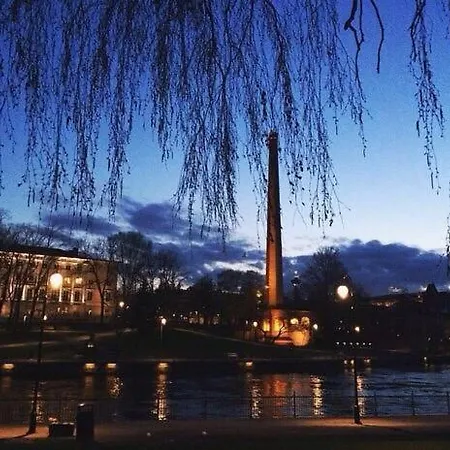 Апартаменты Charming In The French Quarter Of